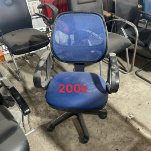 z7711450884584_62f31a4c11cea5b60bda7c2ee84e902d-300x300 [XẢ KHO] Tổng Xả Kho Ghế Văn Phòng Cũ 50k – 200k  