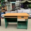 Bàn Văn Phòng Cũ 1M2X60CM Vàng Gỗ Phối Xanh