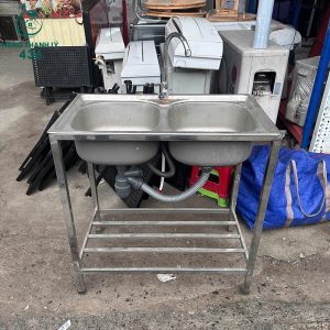 Bồn Rửa Cũ 2 Ngăn Chất Liệu Inox