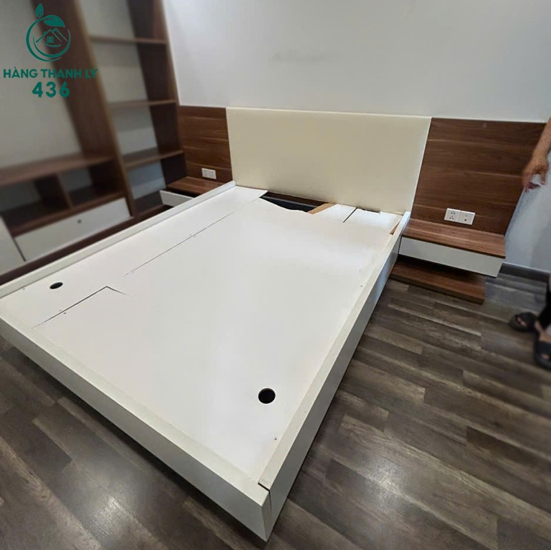 Giường Ngủ Cũ Vân Gỗ Trắng Kèm Tab Đầu Giường giuong-ngu-cu-van-go-trang-kem-tab-dau-giuong-1 Giường Ngủ Cũ Vân Gỗ Trắng Kèm Tab Đầu Giường