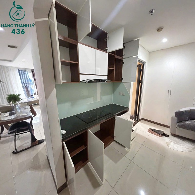 tu-bep-cu-mau-trang-kinh-op-bep-sang-trong-1-1 Tủ Bếp Cũ Màu Trắng Kính Ốp Bếp Sang Trọng  