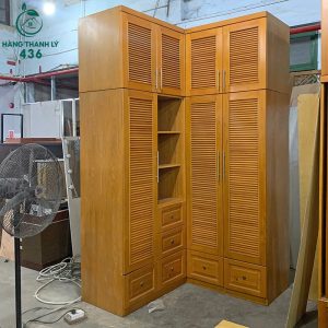 tu-quan-ao-cu-van-go-vang-nhieu-ngan-chua-do-gon-gang-2-300x300 Mua Bán Bàn Ghế Cũ, Nội Thất Cũ Tại TPHCM  