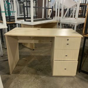 ban-lam-viec-cu-mau-kem-1m2-co-hoc-keo-tien-dung-2-300x300 Mua Bán Bàn Ghế Cũ, Nội Thất Cũ Tại TPHCM  