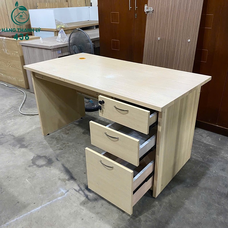 Bàn Làm Việc Cũ Vân Gỗ 1M4X70CM 3 Ngăn Kéo ban-lam-viec-cu-van-go-1m4x60cm-3-ngan-keo-2-1 Bàn Làm Việc Cũ Vân Gỗ 1M4X70CM 3 Ngăn Kéo