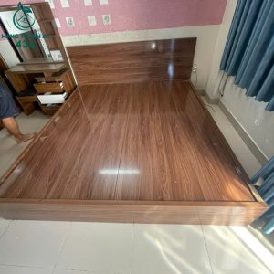 giuong-go-cu-1m8-van-go-nau-tich-hop-hoc-keo-da-nang-mau-trang-4-300x300 Mua Bán Bàn Ghế Cũ, Nội Thất Cũ Tại TPHCM  