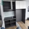 Tủ Bếp Văn Phòng Cũ Có Nhiều Kệ Và Khoang Chứa