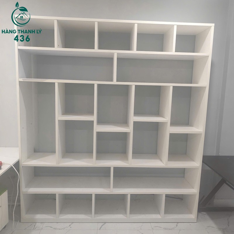 Kệ Trưng Bày Cũ Màu Trắng Có Nhiều Ô Chứa Đa Dạng ke-trung-bay-cu-mau-trang-co-nhieu-o-chua-da-dang-3 Kệ Trưng Bày Cũ Màu Trắng Có Nhiều Ô Chứa Đa Dạng
