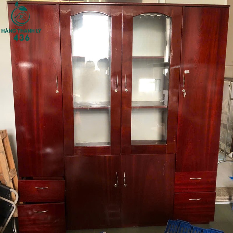 Tủ Hồ Sơ Gỗ Cũ Màu Nâu Đỏ Thiết Kế Cánh Kính tu-ho-so-cu-mau-nau-do-thiet-ke-canh-kinh-1 Tủ Hồ Sơ Gỗ Cũ Màu Nâu Đỏ Thiết Kế Cánh Kính
