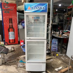 Tủ Mát Alaska Cũ Giúp Trưng Bày Đồ Uống Gọn Gàng