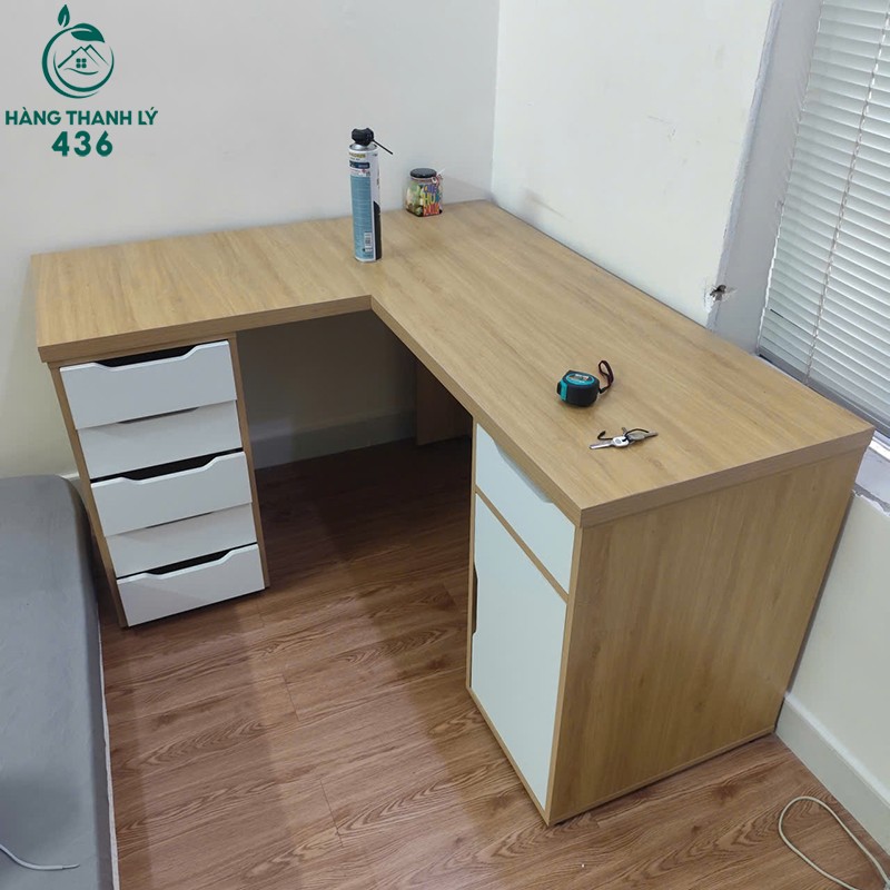 Bàn Góc Chữ L Cũ 1M4 Vân Gỗ Trắng Có Hộc Tủ