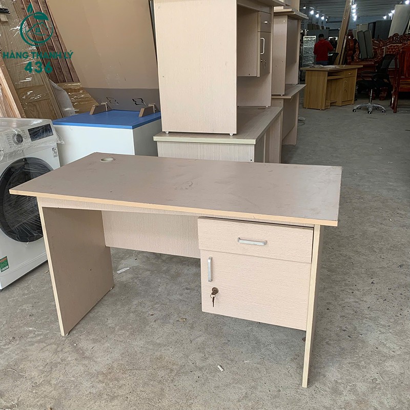 Bàn Làm Việc Cũ 1M6 Có Hộc Tủ Giúp Cất Đồ Gọn Gàng ban-lam-viec-cu-1m6-co-hoc-tu-giup-cat-do-gon-gang-2 Bàn Làm Việc Cũ 1M6 Có Hộc Tủ Giúp Cất Đồ Gọn Gàng