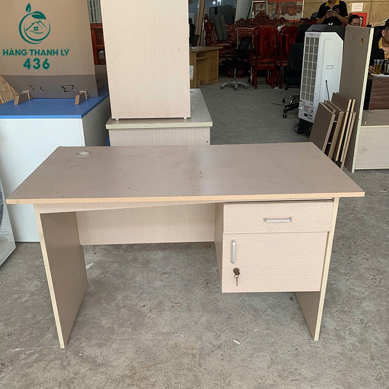 Bàn Làm Việc Cũ 1M6 Có Hộc Tủ Giúp Cất Đồ Gọn Gàng ban-lam-viec-cu-1m6-co-hoc-tu-giup-cat-do-gon-gang-3 Bàn Làm Việc Cũ 1M6 Có Hộc Tủ Giúp Cất Đồ Gọn Gàng