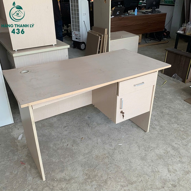 Bàn Làm Việc Cũ 1M6 Có Hộc Tủ Giúp Cất Đồ Gọn Gàng ban-lam-viec-cu-1m6-co-hoc-tu-giup-cat-do-gon-gang-4 Bàn Làm Việc Cũ 1M6 Có Hộc Tủ Giúp Cất Đồ Gọn Gàng