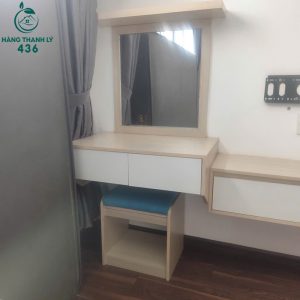 Bàn Phấn Cũ Kèm Đôn Ngồi Gọn Gàng Tiết Kiệm Chỗ