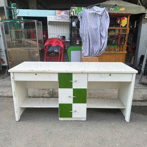 ban-van-phong-go-cu-1m66-phoi-trang-xanh-3-300x300 Những mẫu bàn làm việc 1m2 cũ dành cho văn phòng nhỏ  