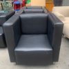 Ghế Sofa Đơn Cũ Bọc Da Màu Đen