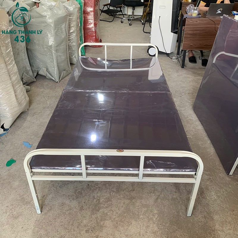 Giường Đơn Khung Sắt Cũ 1M2 Chân Màu Trắng giuong-don-khung-sat-cu-1m2-chan-mau-trang-2 Giường Đơn Khung Sắt Cũ 1M2 Chân Màu Trắng