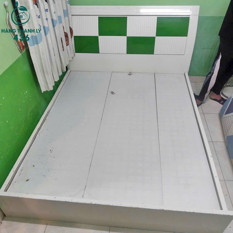 Giường Ngủ Gỗ Cũ 1M6 Đầu Giường Phối Xanh Trắng giuong-ngu-cu-1m6-go-dau-giuong-phoi-xanh-trang Giường Ngủ Gỗ Cũ 1M6 Đầu Giường Phối Xanh Trắng