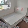 Giường Ngủ Màu Trắng Phối Hồng Cũ 1M6