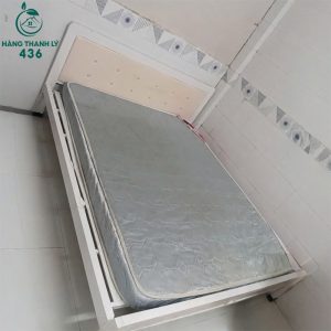 giuong-sat-cu-dau-giuong-boc-da-300x300 Mua Bán Bàn Ghế Cũ, Nội Thất Cũ Tại TPHCM  