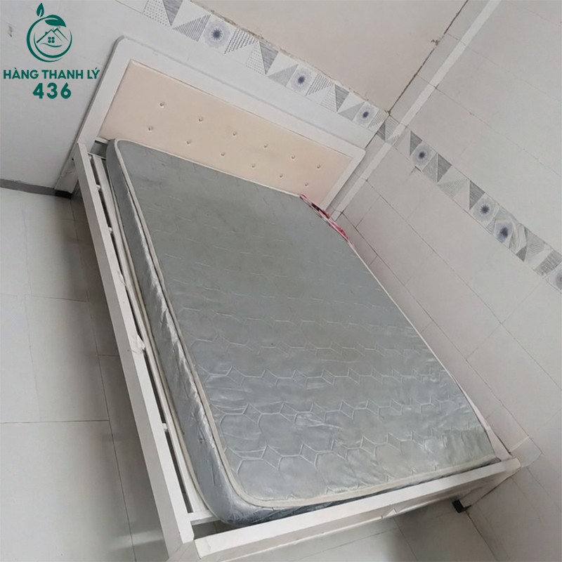 Giường Sắt Cũ Đầu Giường Bọc Da giuong-sat-cu-dau-giuong-boc-da Giường Sắt Cũ Đầu Giường Bọc Da
