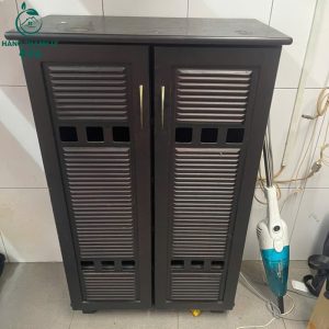 tu-de-giay-2-canh-cu-mat-cua-thoang-khi-300x300 Mua Bán Bàn Ghế Cũ, Nội Thất Cũ Tại TPHCM  