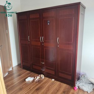 tu-quan-ao-cu-go-4-canh-mau-van-dep-2-300x300 Mua Bán Bàn Ghế Cũ, Nội Thất Cũ Tại TPHCM  