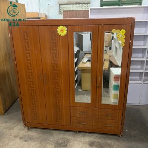 tu-quan-ao-cu1m8-mau-van-go-sang-trong-3-300x300 Mua Bán Bàn Ghế Cũ, Nội Thất Cũ Tại TPHCM  