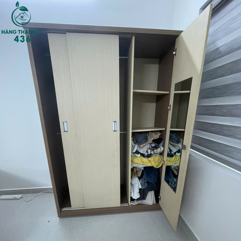 Tủ Quần Áo Cửa Lùa Cũ Dễ Đóng Mở Kèm Gương tu-quan-ao-cua-lua-cu-de-dong-mo-3 Tủ Quần Áo Cửa Lùa Cũ Dễ Đóng Mở Kèm Gương