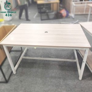 Ban-Lam-Viec-Mat-Go-Cu-Chan-Sat-Son-Trang-1M4-2-300x300 Mua Bán Bàn Ghế Cũ, Nội Thất Cũ Tại TPHCM  