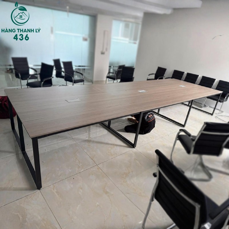 Bàn Họp Dài Cũ Chân Sắt Khung Đen 5M ban-hop-dai-cu-chan-sat-khung-den-5m-3 Bàn Họp Dài Cũ Chân Sắt Khung Đen 5M