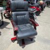 Ghế Xoay Giám Đốc Cũ Tay Vịn Màu Nâu