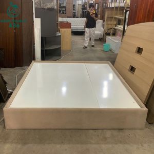 giuong-ngu-mau-kem-dang-vuong-hien-dai-cu-3-300x300 Mua Bán Bàn Ghế Cũ, Nội Thất Cũ Tại TPHCM  