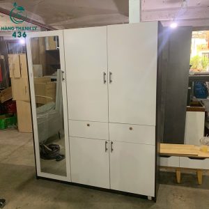 tu-ao-gia-dinh-cu-kem-guong-soi-dai-3-300x300 Mua Bán Bàn Ghế Cũ, Nội Thất Cũ Tại TPHCM  