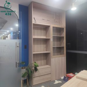 tu-ho-so-cao-cu-co-ke-ho-va-canh-kinh-1-300x300 Mua Bán Bàn Ghế Cũ, Nội Thất Cũ Tại TPHCM  