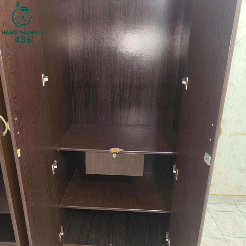 Tủ Quần Áo Gia Đình Cũ Có 2 Gương Soi 1m7 tu-quan-ao-gia-dinh-cu-co-2-guong-soi-1m7-1 Tủ Quần Áo Gia Đình Cũ Có 2 Gương Soi 1m7