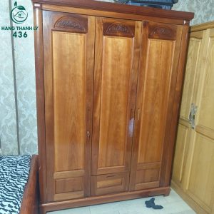 tu-quan-ao-go-cu-1m5-co-3-canh-2-300x300 Mua Bán Bàn Ghế Cũ, Nội Thất Cũ Tại TPHCM  
