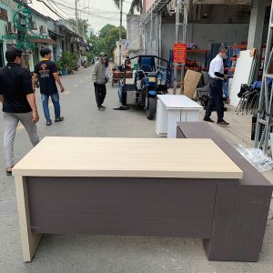 ban-giam-doc-cu-kem-tu-ho-so-phu-1m8-1-300x300 Mua Bán Bàn Ghế Cũ, Nội Thất Cũ Tại TPHCM  