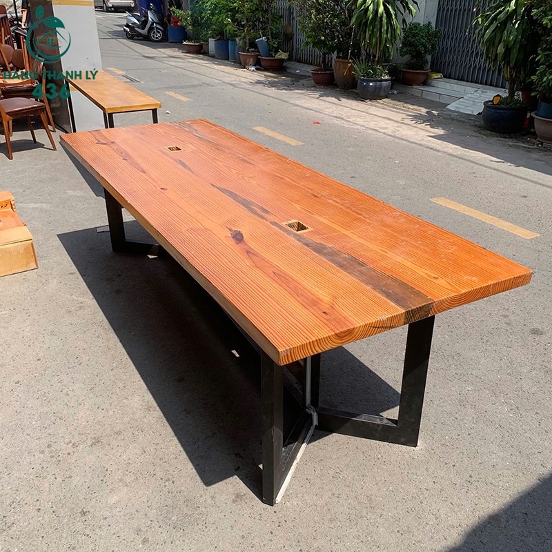 Bàn Họp Gỗ Dài Cũ Khung Chân Sắt Sơn Đen 2m5 ban-hop-go-dai-cu-khung-chan-sat-son-den-2m5-2 Bàn Họp Gỗ Dài Cũ Khung Chân Sắt Sơn Đen 2m5