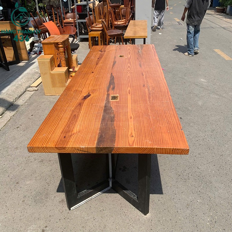 Bàn Họp Gỗ Dài Cũ Khung Chân Sắt Sơn Đen 2m5 ban-hop-go-dai-cu-khung-chan-sat-son-den-2m5-3 Bàn Họp Gỗ Dài Cũ Khung Chân Sắt Sơn Đen 2m5