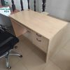 Bàn Làm Việc Cũ Mặt Rộng Có Hai Hộc Kéo