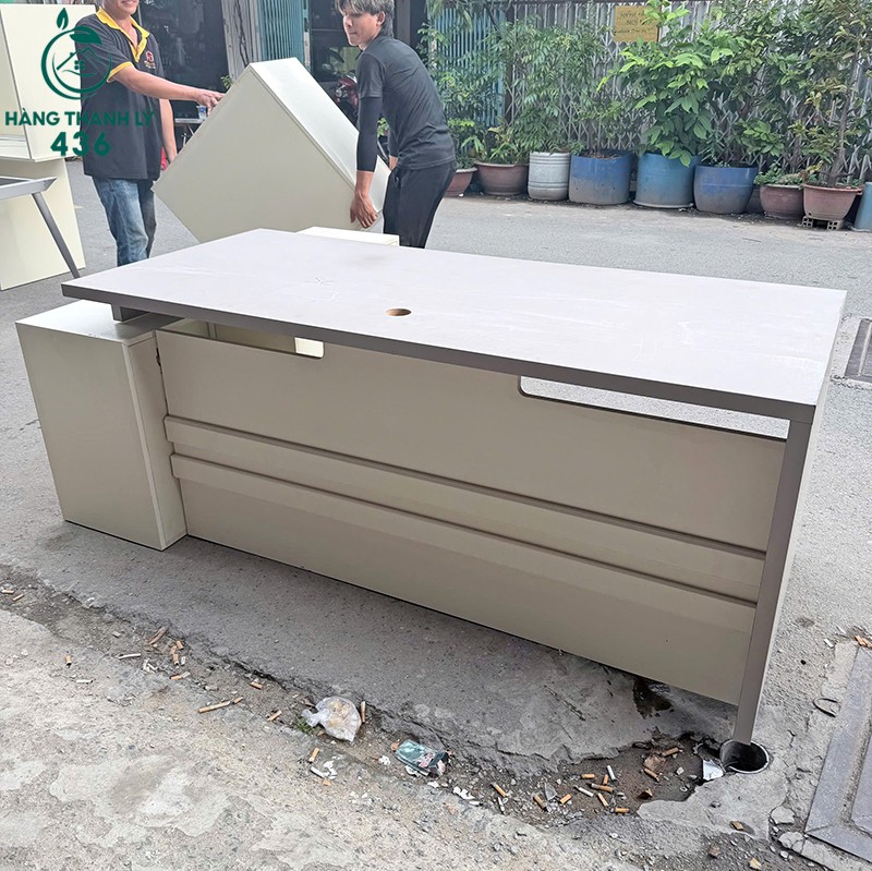 Bàn Lãnh Đạo Cũ Kèm Tủ Hồ Sơ ban-lanh-dao-cu-kem-tu-ho-so-1 Bàn Lãnh Đạo Cũ Kèm Tủ Hồ Sơ