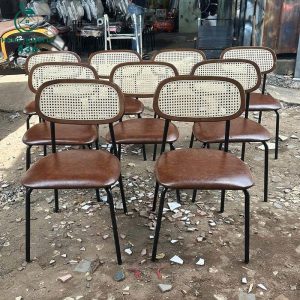 ghe-cafe-tua-mat-cao-boc-nem-moi-99-300x300 Mua Bán Bàn Ghế Cũ, Nội Thất Cũ Tại TPHCM  