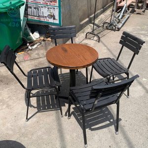 ghe-deli-quy-phuc-cu-phoi-ban-tron-mat-go-2-300x300 Mua Bán Bàn Ghế Cũ, Nội Thất Cũ Tại TPHCM  