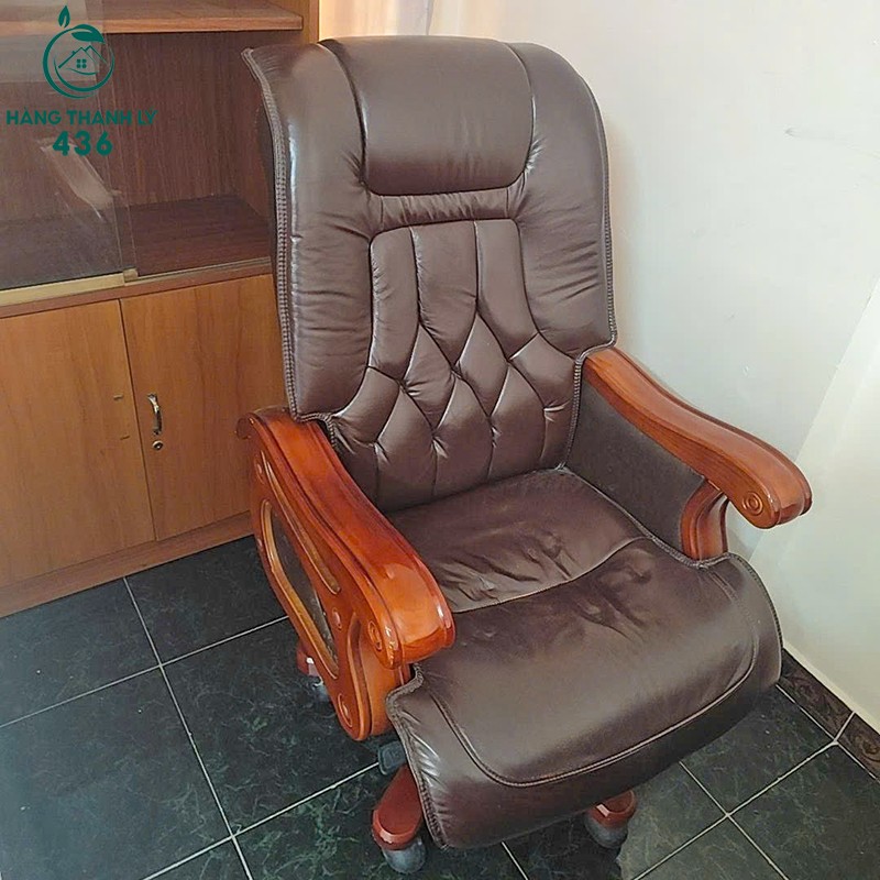 Ghế Giám Đốc Cũ Bọc Da Có Tay Vịn Gỗ ghe-giam-doc-cu-boc-da-co-tay-vin-go Ghế Giám Đốc Cũ Bọc Da Có Tay Vịn Gỗ