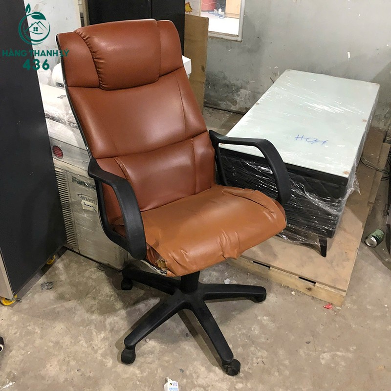 Ghế Giám Đốc Cũ Da Nâu Kiểu Dáng Sang Trọng ghe-giam-doc-cu-da-nau-kieu-dang-sang-trong-3 Ghế Giám Đốc Cũ Da Nâu Kiểu Dáng Sang Trọng