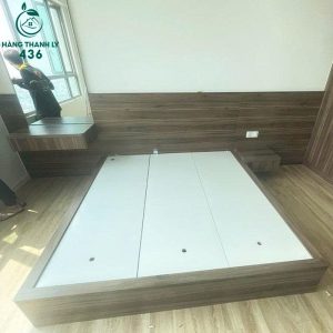 giuong-ngu-cu-khung-hop-van-go-nau-2-300x300 Mua Bán Bàn Ghế Cũ, Nội Thất Cũ Tại TPHCM  