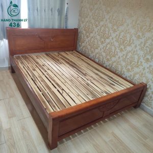 giuong-ngu-cu-mau-nau-do-trang-nha-2-300x300 Mua Bán Bàn Ghế Cũ, Nội Thất Cũ Tại TPHCM  