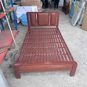 giuong-sat-cu-mau-nau-thiet-ke-gon-1m2-2-300x300 Mua Bán Bàn Ghế Cũ, Nội Thất Cũ Tại TPHCM  
