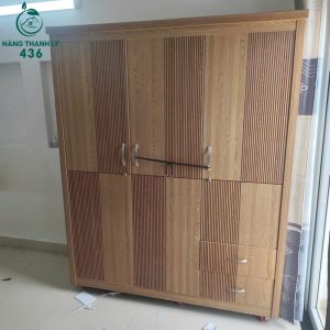 tu-ao-3-canh-cu-co-thanh-treo-do-1m6-1-300x300 Mua Bán Bàn Ghế Cũ, Nội Thất Cũ Tại TPHCM  
